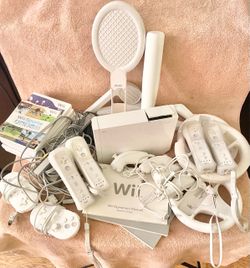 Nintendo Wii Console Bundle with Accessories