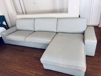 Light Gray Sectional Sofa with Chaise