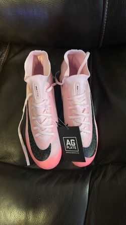 NIKE CLEATS 6.5