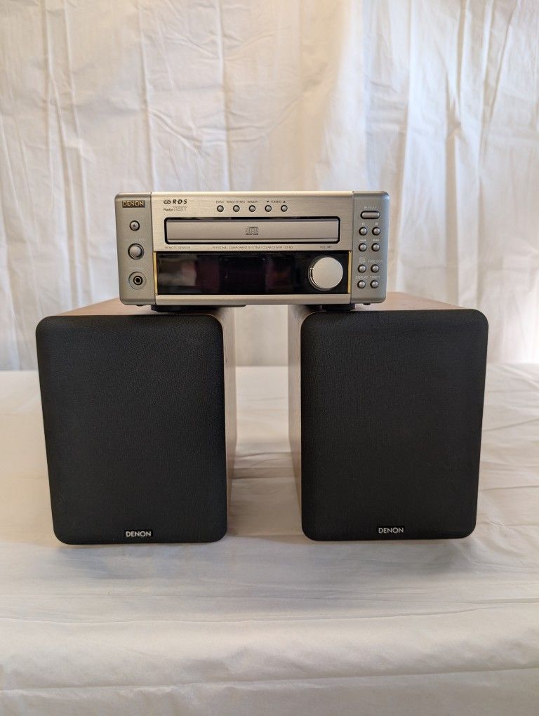 Denon UD M3 AM FM CD Stereo Receiver 