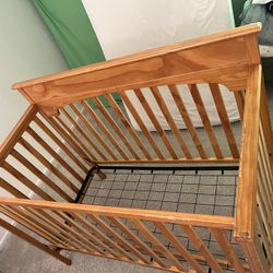 Baby Graco Crib  (52*28”) FREE