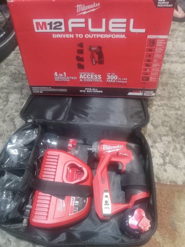 Milwaukee M12-4 In 1 Drill