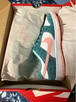 Nike Dunk Low SE Gone Fishing Rainbow Trout Size 10.5 Brand New