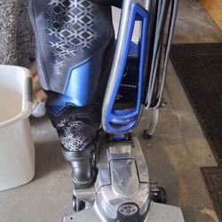 Kirby Avalir 2 (NEW used Once)