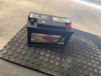 Brand New EverStart Platinum AGM H7 / 94R Battery