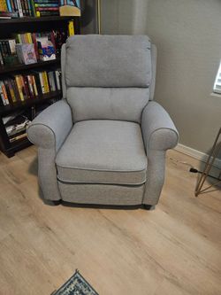 Grey Cloth Chairs/Recliners