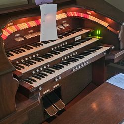 Allen Theater II 3 manual organ