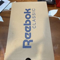REEBOK CLASSIC Size 9