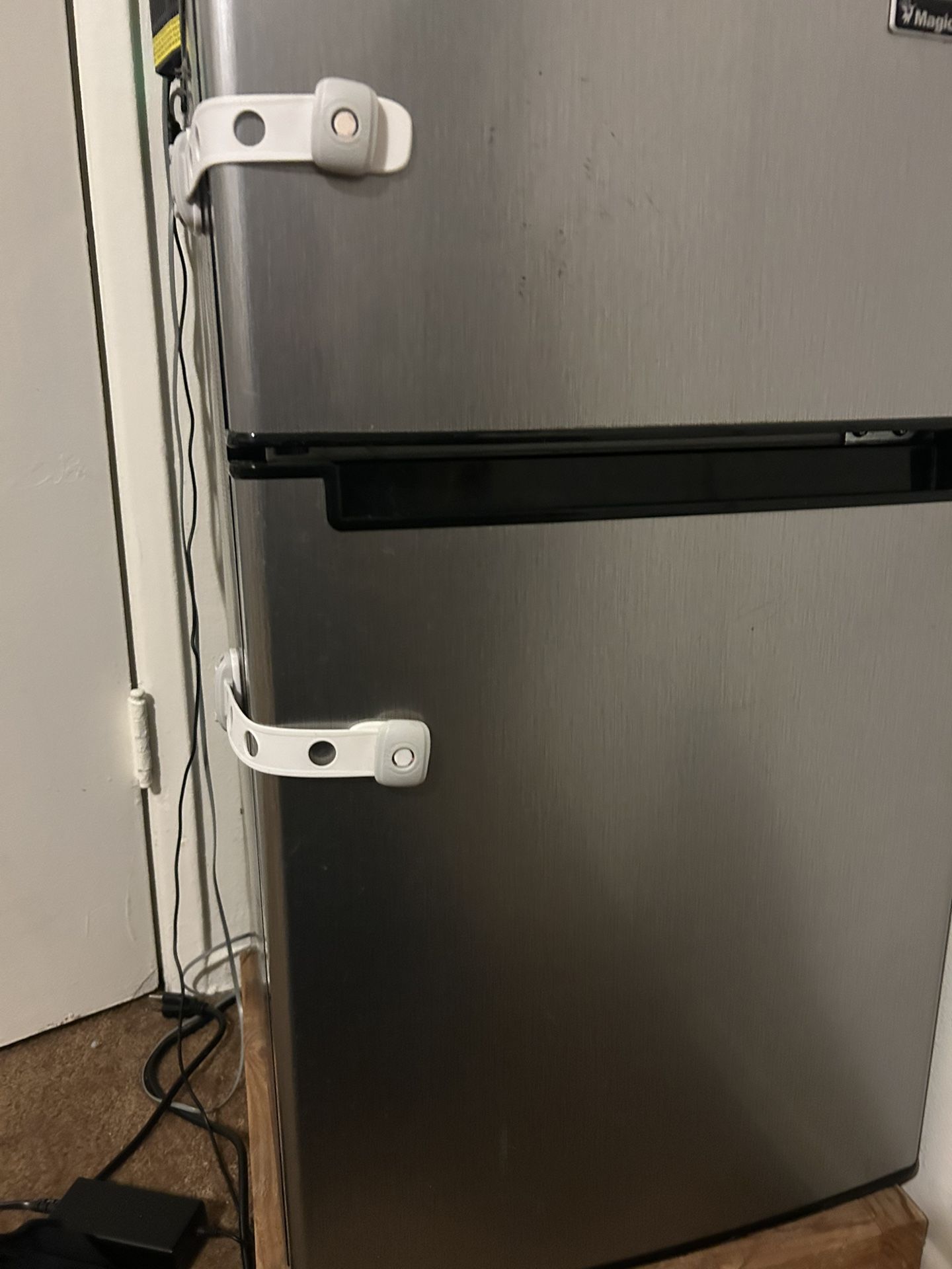 Magic Chef Mini Fridge