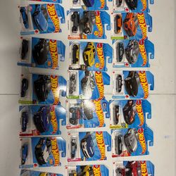 Hot Wheels Lot of 21 Cars – Assorted Collection