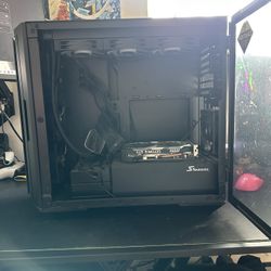 Pc Case With Accessories 