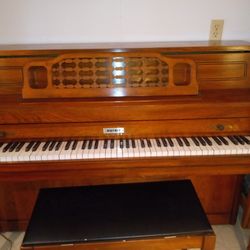 Piano For Sale $100