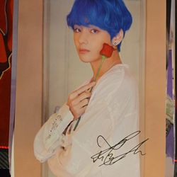 BTS Bangtan boys V Tae signed posters kpop