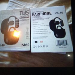 Bluetooth earbuds never Used 