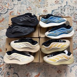 YEEZY SALE SIZE 7