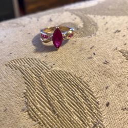 14kt Gold Ring With Ruby 