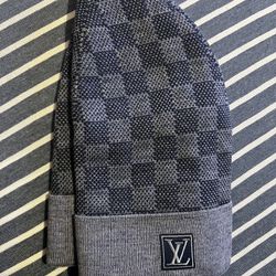 Louis Vuitton Petit Beanie for Sale in Queens, NY - OfferUp