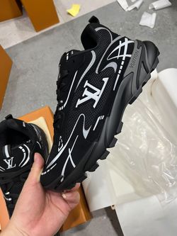 LV Runner Tatic Black - euro 46- (29.5cm insole)