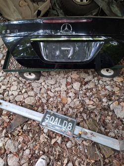 2003-2009 Mercedes E-Class Trunk Lid Deck Assembly (W211) - Black