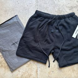 Essentials Men - Shorts Stretch Limo (Black)