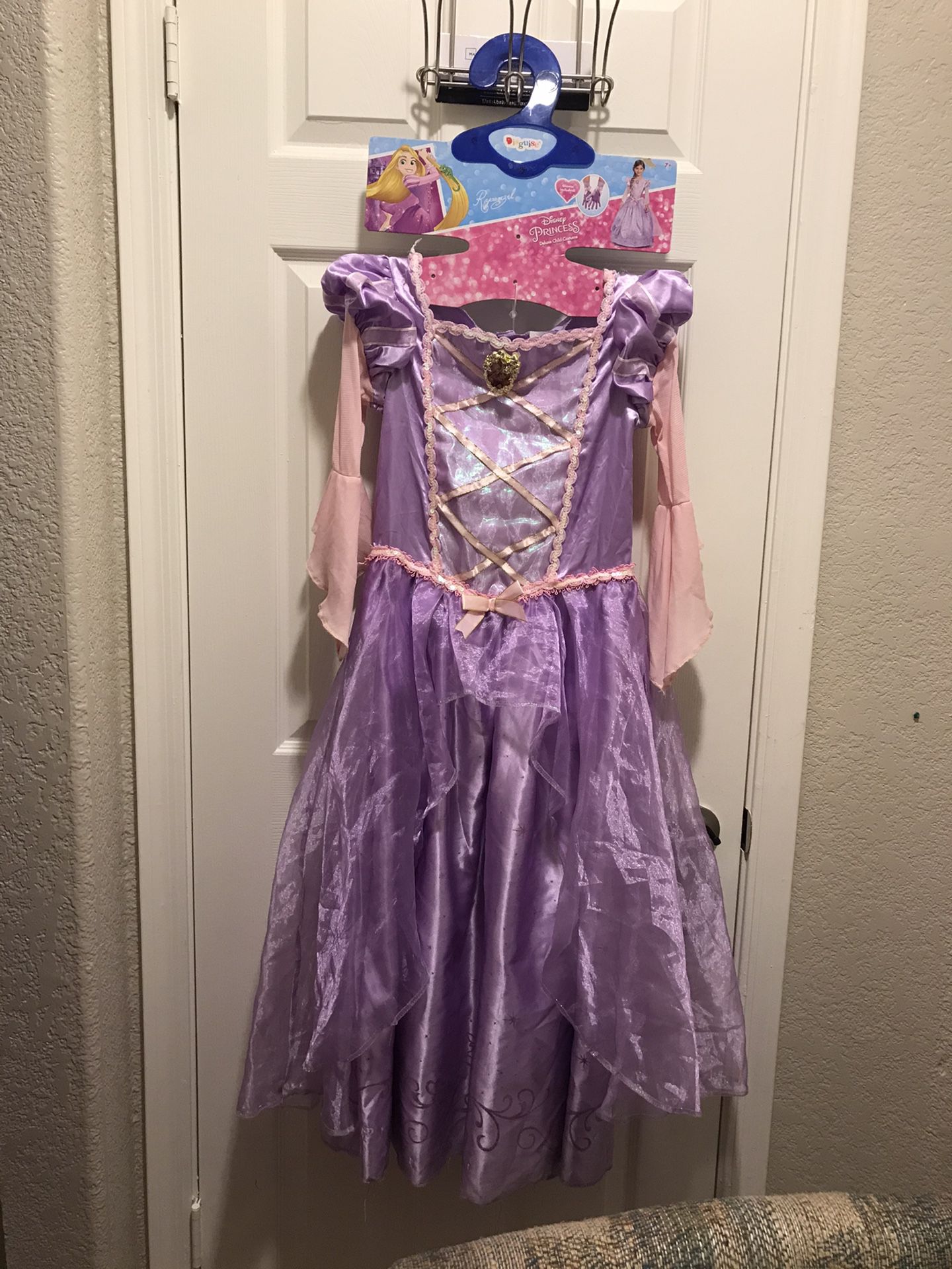 Disney Princess Halloween costume 7/8