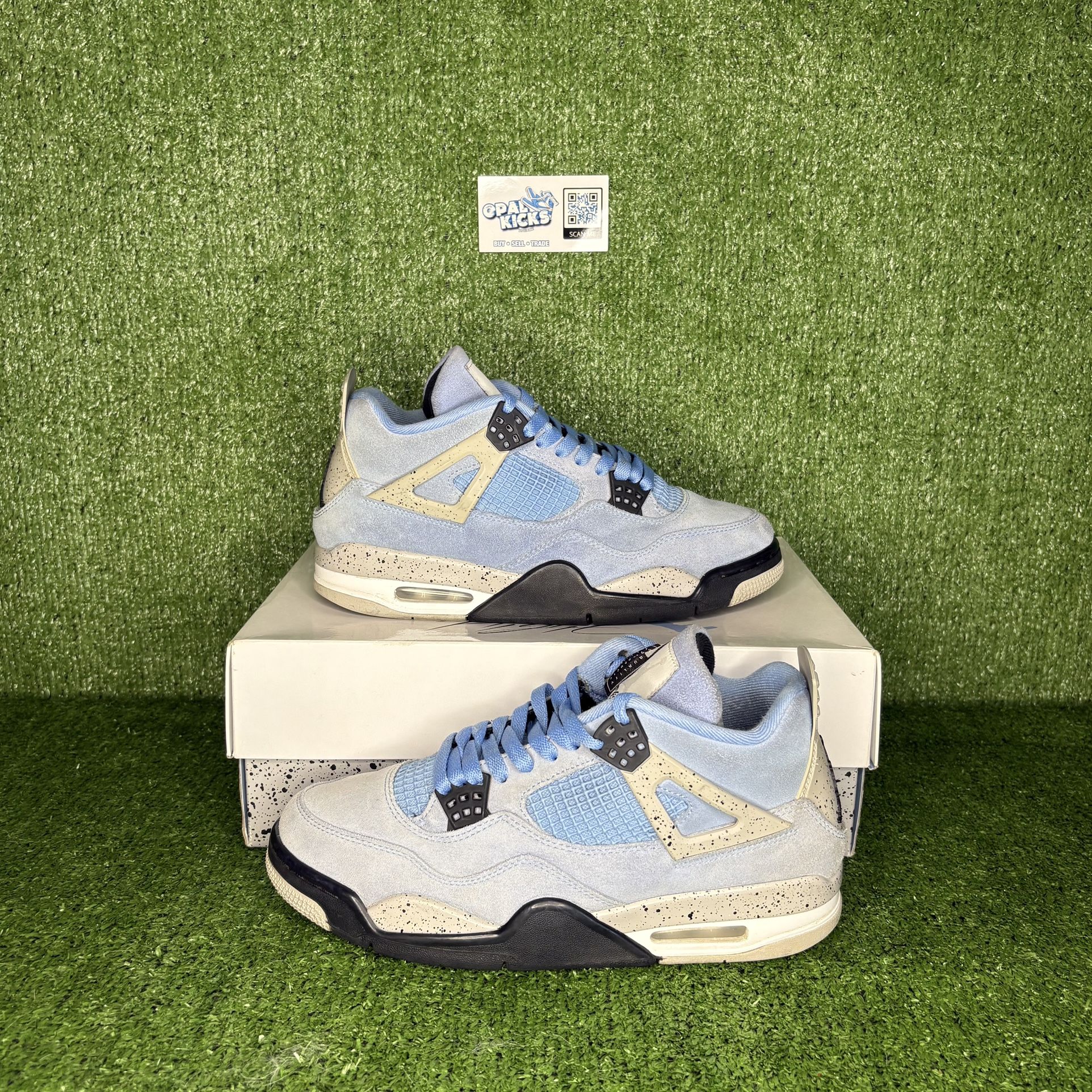 Size 9M - Jordan 4 “UNC”