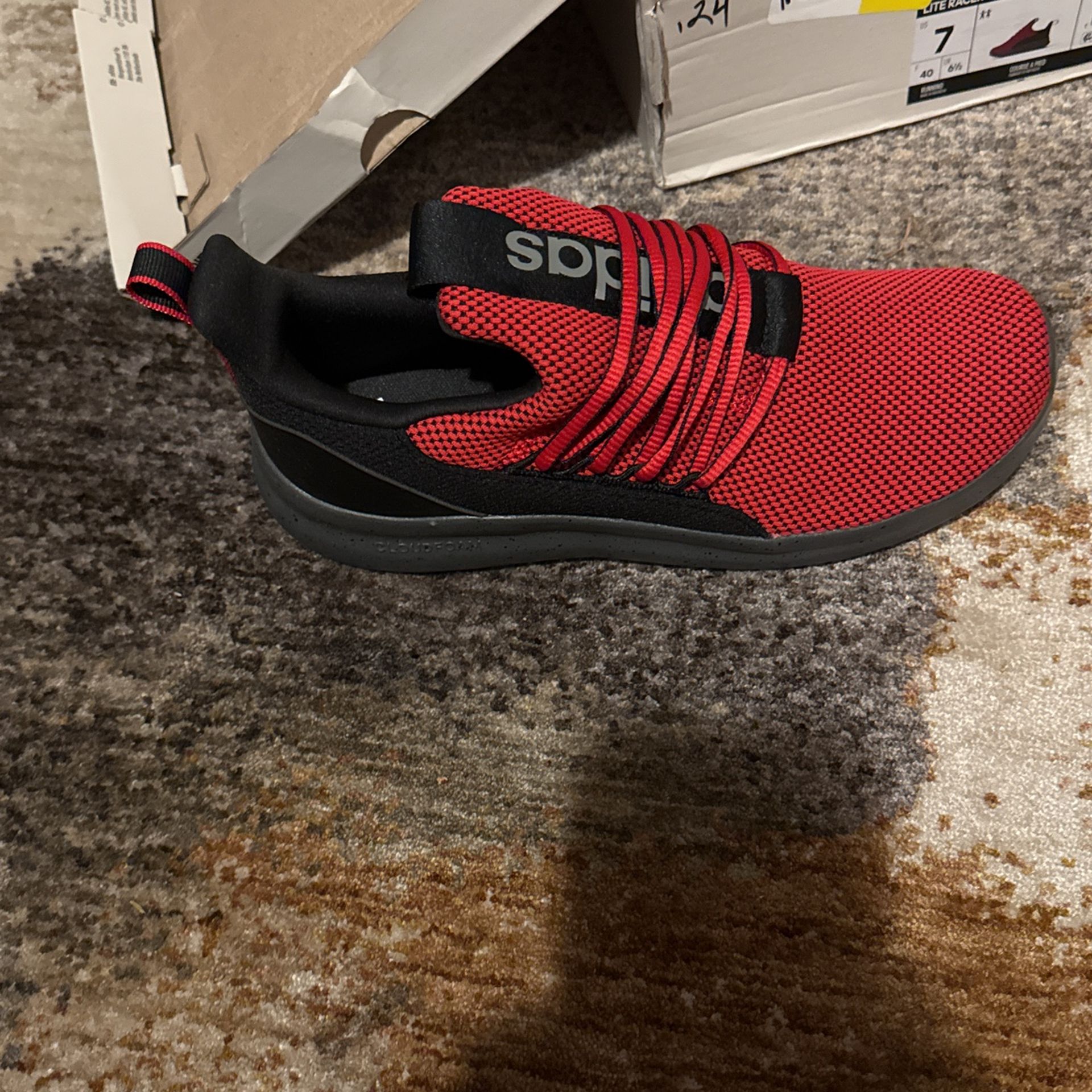 size 7 kids adidas slip on shoes