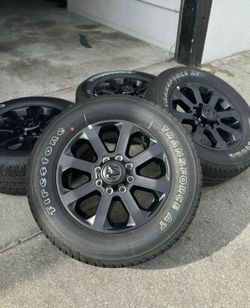 4 NEW Dodge Ram 2500 8 Lug 20" Factory OEM Wheels Rims Tires