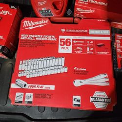 Milwaukee
3/8 in. Drive SAE/Metric Ratchet and Socket Mechanics Tool Set (56-Piece)