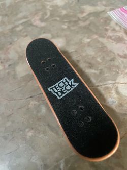 Tech deck Santa Cruise
