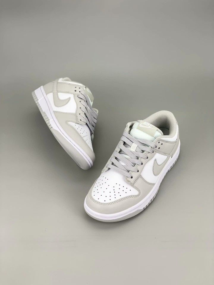 Women´s dunk retro grey and white classic sneakers