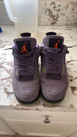Jordan 4s
