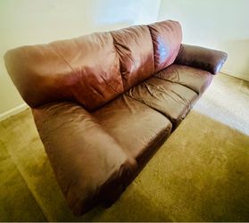 Brown Leather Sofa/Couch