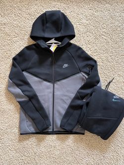 Nike tech
