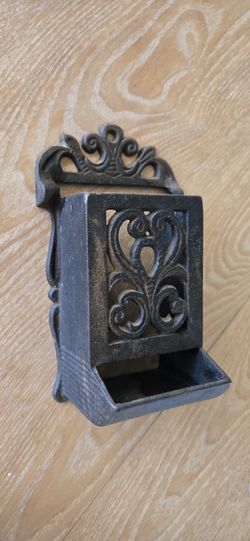 Vintage Cast Iron Wall Mounted  Match Holder