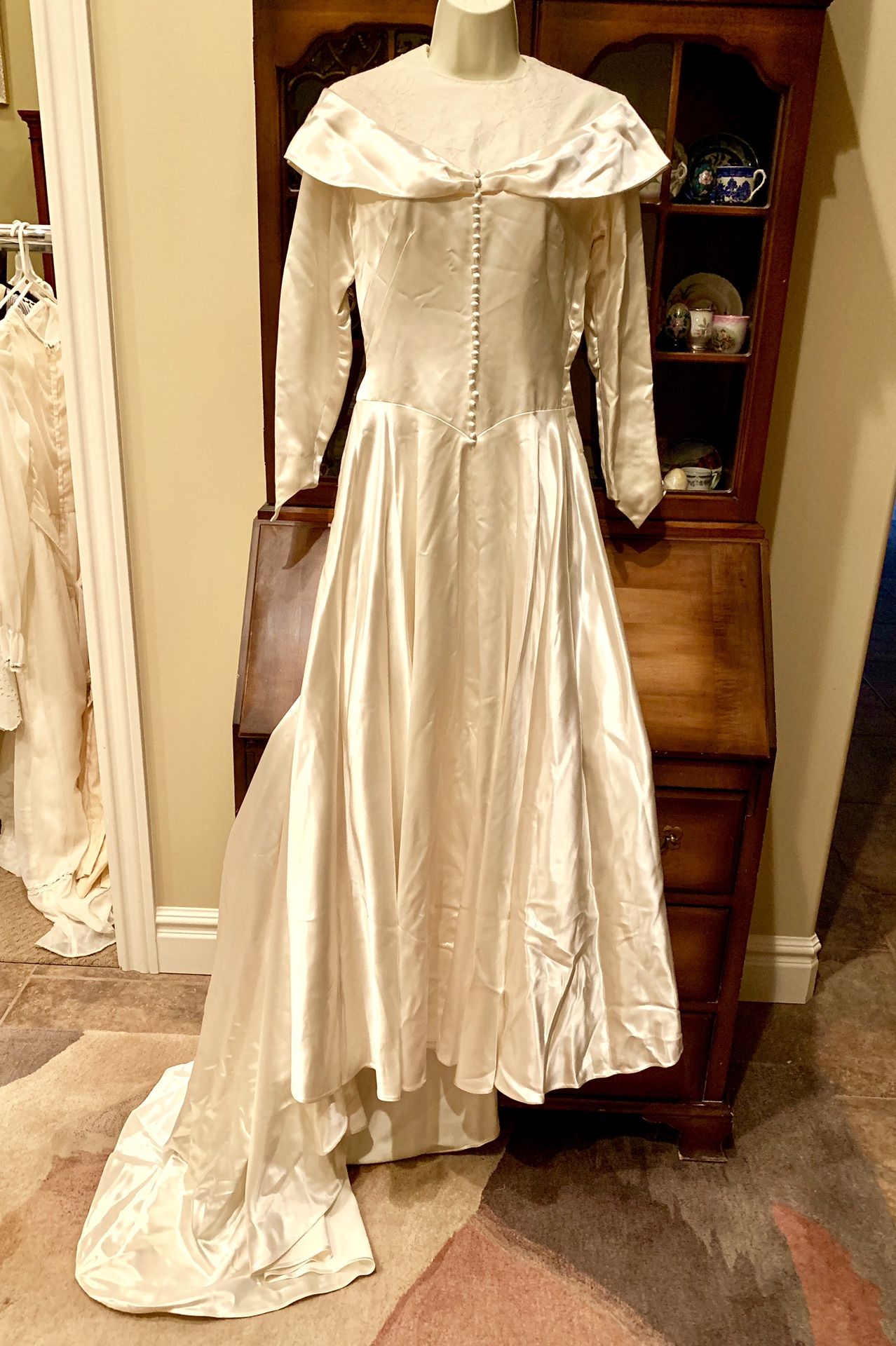 Gorgeous 1940’s Satin wedding gown with train