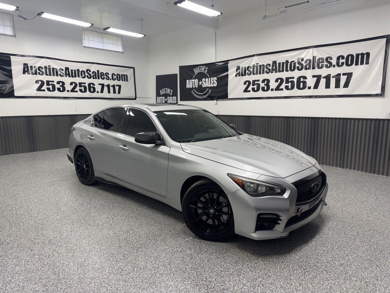 2015 INFINITI Q50