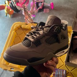 Jordans 4 