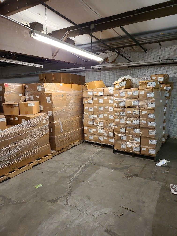 1000's Of New Kendall And Bard Irrigation Syringes All Plastic