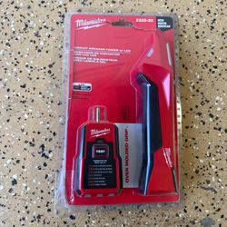 Milwaukee Circuit Breaker Finder w/LED