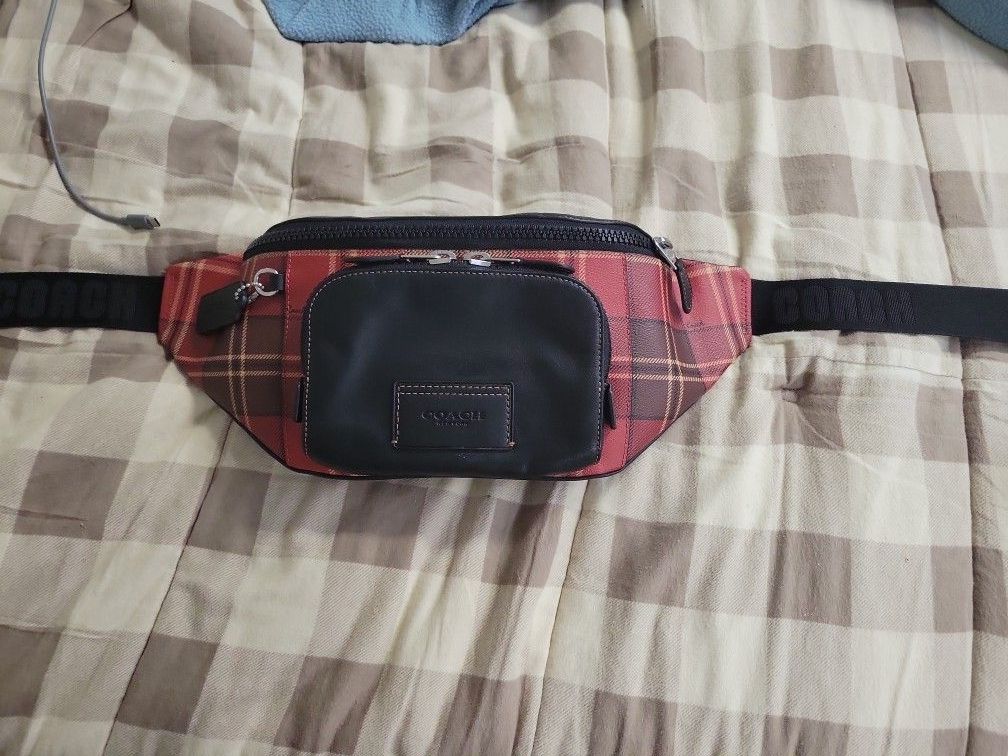 NWT Coach CC031 Track Belt Bag W Tartan Plaid Print Canvas & Leather Red/Blac