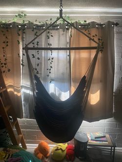 Indoor hammock swing