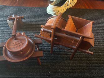 It looks like an antique , flour mill from Taiwan