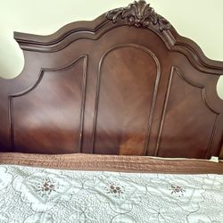 Queen Bed Wood