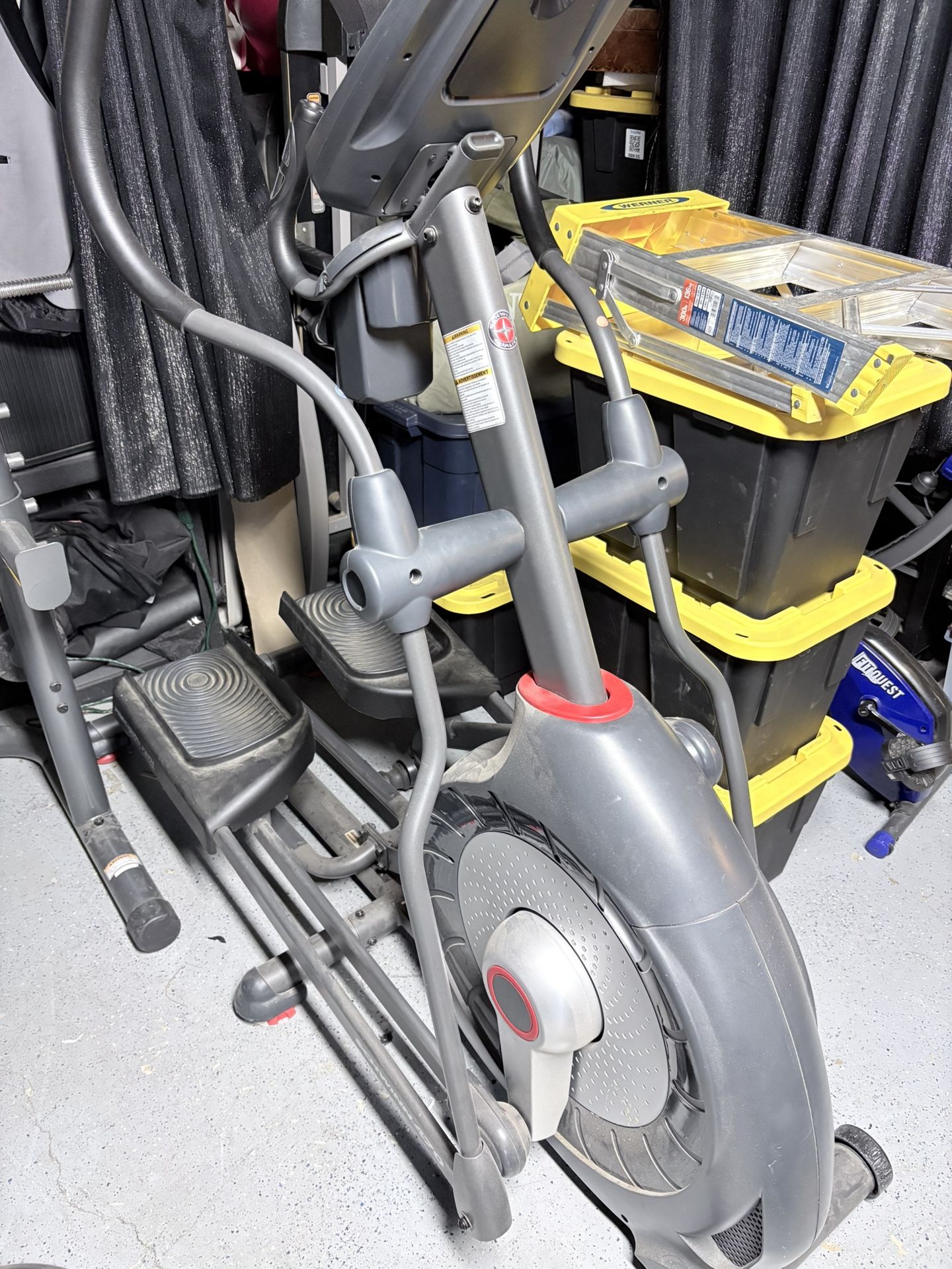 Schwinn 470 Elliptical