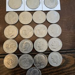 20 Eisenhower Dollars Collectibles Coins And 4 Bicentennials Dollars Coins Collectibles, From Last Century 