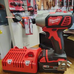 Milwaukee M18 hex impact kit