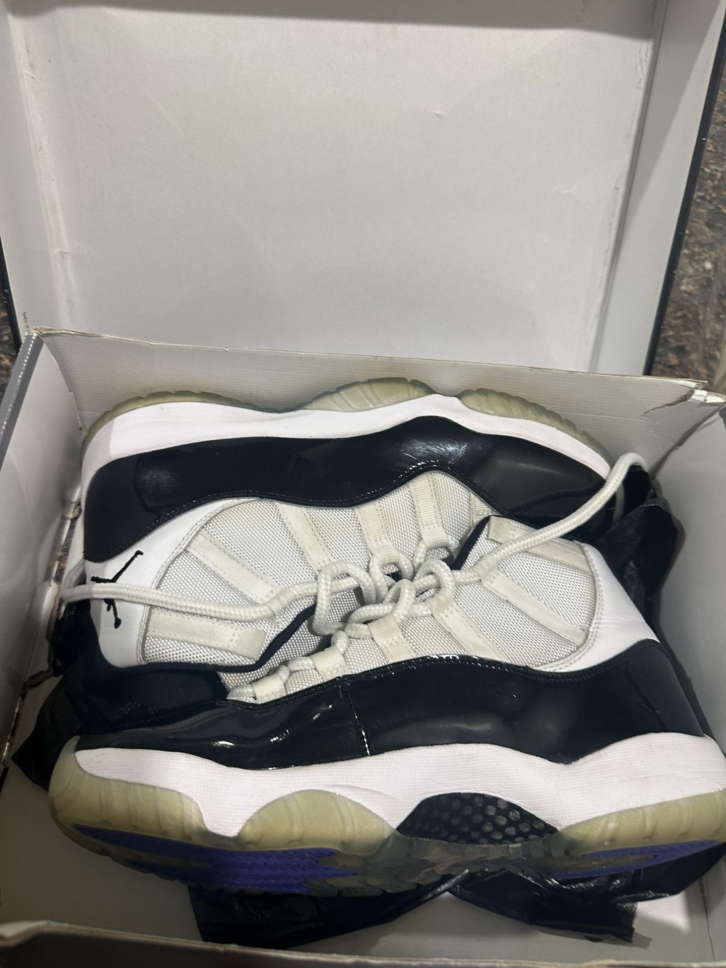 Jordan 11 Concord 