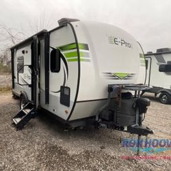 USED 2020 FOREST RIVER FLAGSTAFF 19TH