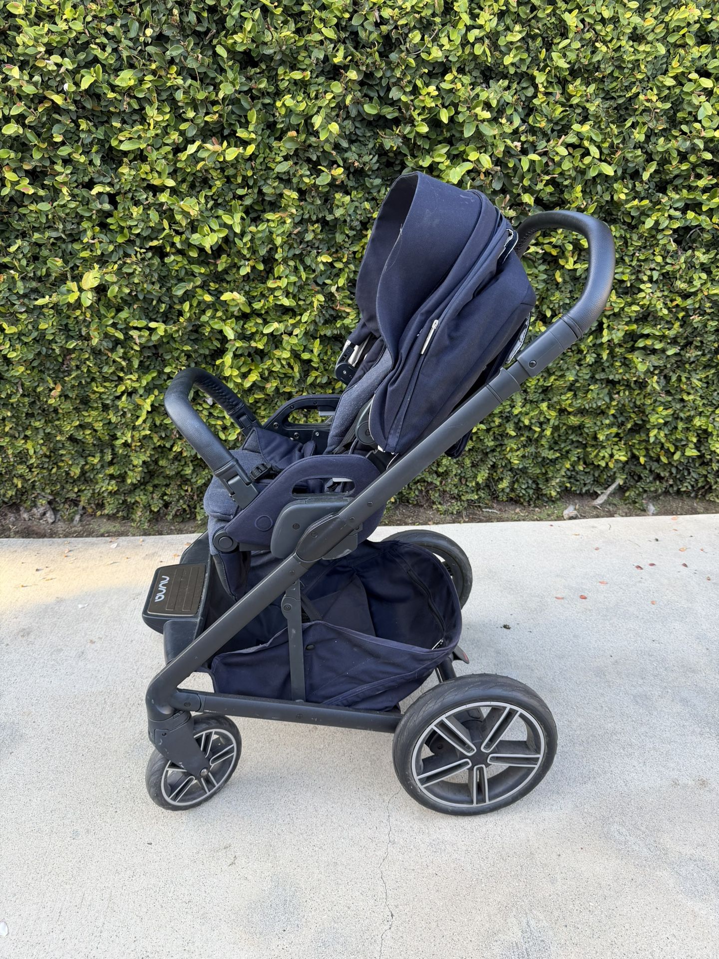 Nuna MIXX 2 Stroller, Car Seat & Base Indigo